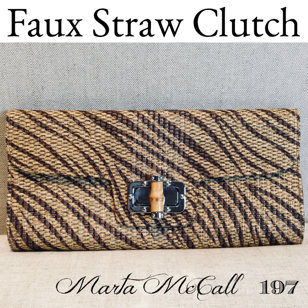 NWOT Faux Straw Zebra Stripe Clutch Bamboo Closure